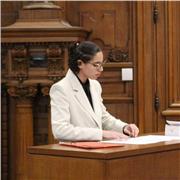 Étudiante en 2ème année de droit, spécialisée en droit pénal et droit fiscal.